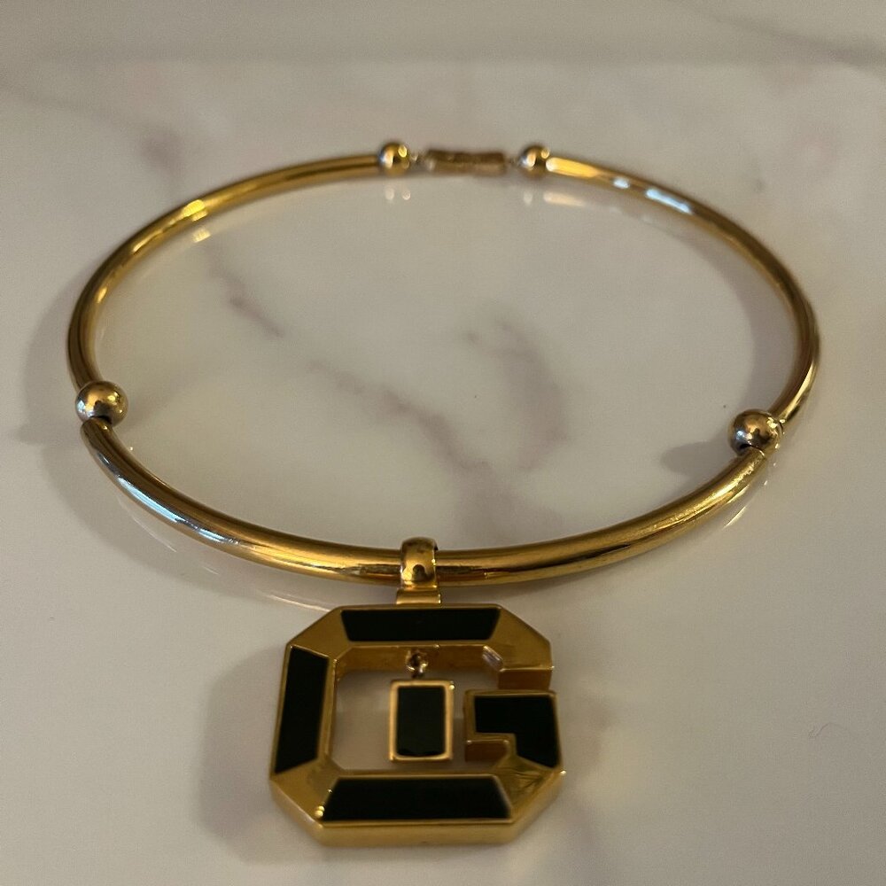 Givenchy Enamel G Vintage Necklace Gold Plated - Picture 5 of 10